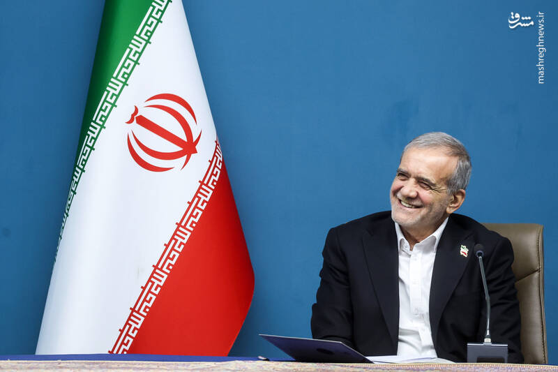 عکس/ دیدار نمایندگان استانهای ساحلی خزر با پزشکیان