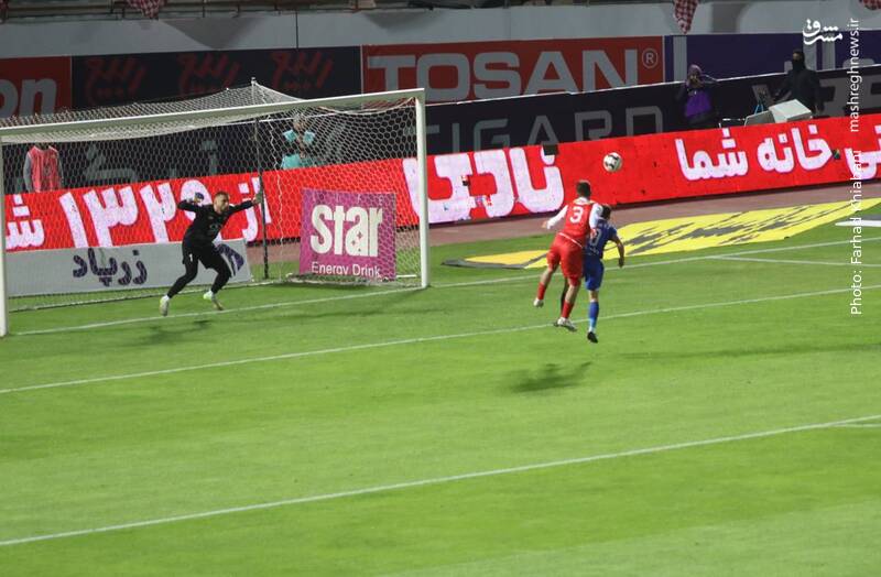 دیدار استقلال و پرسپولیس در دربی ۱۰۵