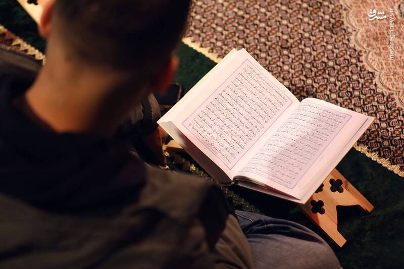 عکس/ نخستین شب از ماه رمضان در امامزاده صالح(ع)