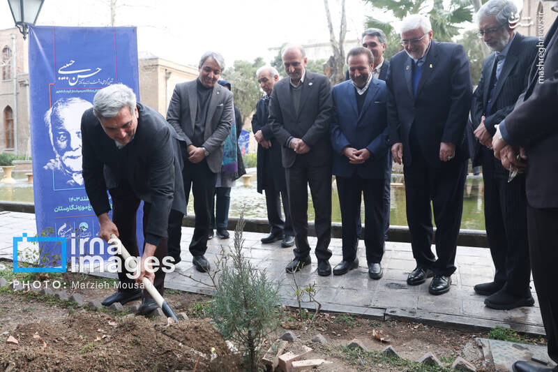 عکس/مراسم بزرگداشت «حسن حبیبی»