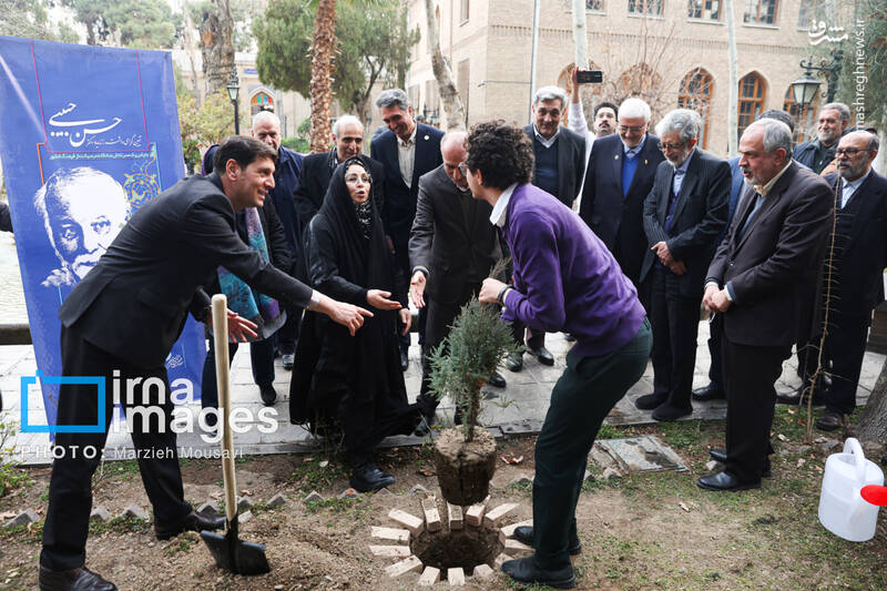 عکس/مراسم بزرگداشت «حسن حبیبی»