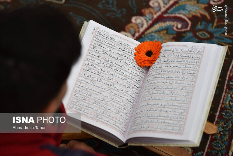 عکس/ مراسم جزخوانی قرآن کریم در گذر فرهنگی چهارباغ اصفهان