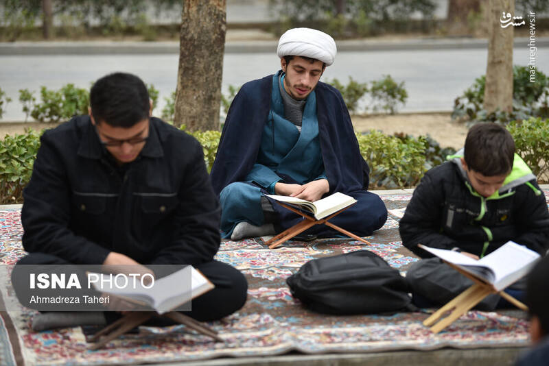 عکس/ مراسم جزخوانی قرآن کریم در گذر فرهنگی چهارباغ اصفهان