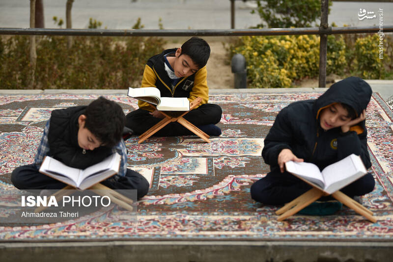 عکس/ مراسم جزخوانی قرآن کریم در گذر فرهنگی چهارباغ اصفهان