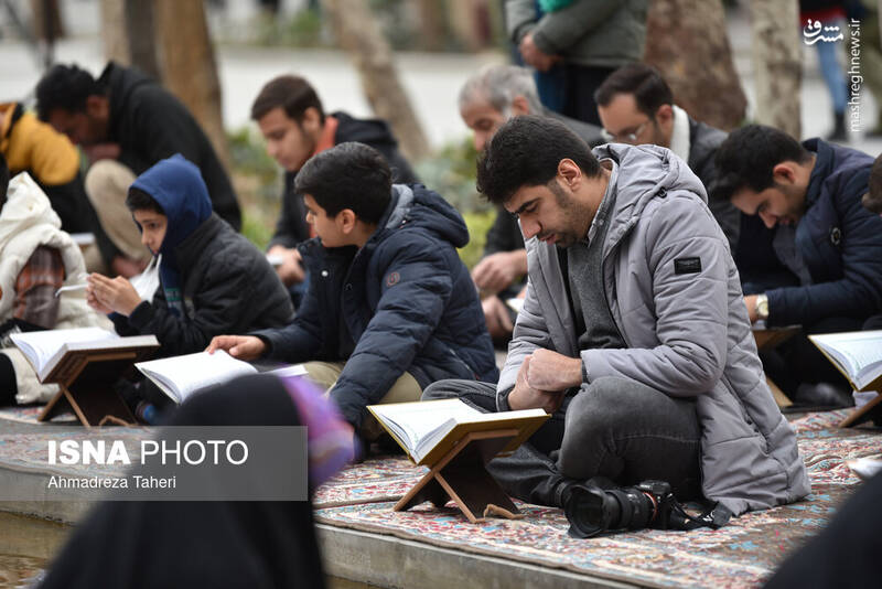 عکس/ مراسم جزخوانی قرآن کریم در گذر فرهنگی چهارباغ اصفهان