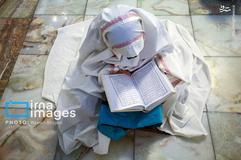 عکس/ جزءخوانی قرآن در آستان امامزاده نرمی اصفهان