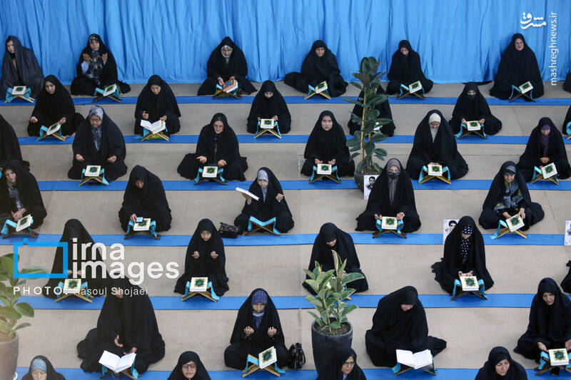 عکس/ جزءخوانی قرآن در آستان امامزاده نرمی اصفهان