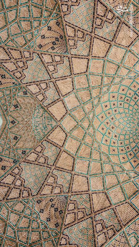 زیباییهای طاق ایـوان مسجد جامع همدان در یک نگاه