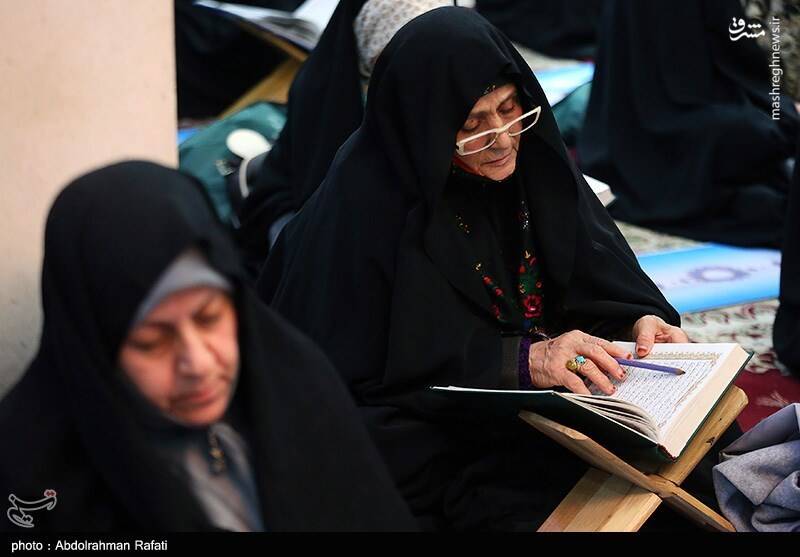 عکس/ مراسم جزخوانی قرآن کریم در همدان