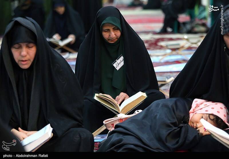 عکس/ مراسم جزخوانی قرآن کریم در همدان