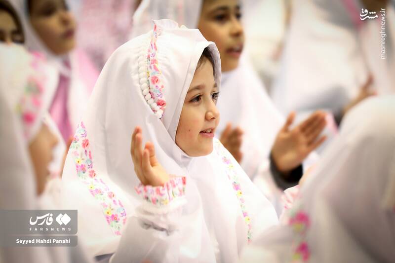 عکس/ جشن بزرگ روزه اولیها در مصلای اردبیل