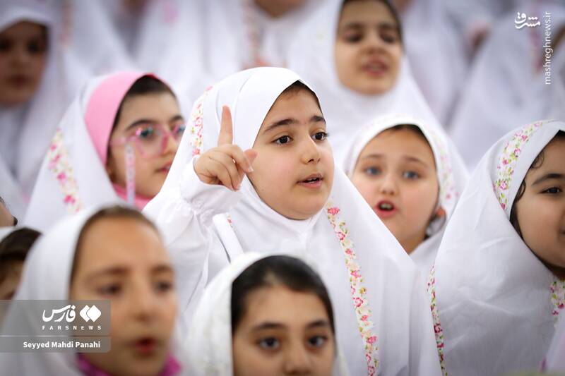 عکس/ جشن بزرگ روزه اولیها در مصلای اردبیل