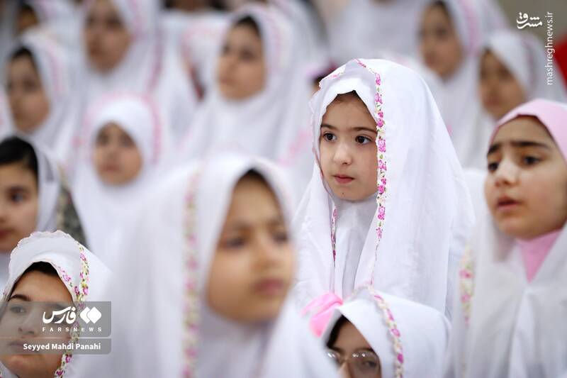 عکس/ جشن بزرگ روزه اولیها در مصلای اردبیل