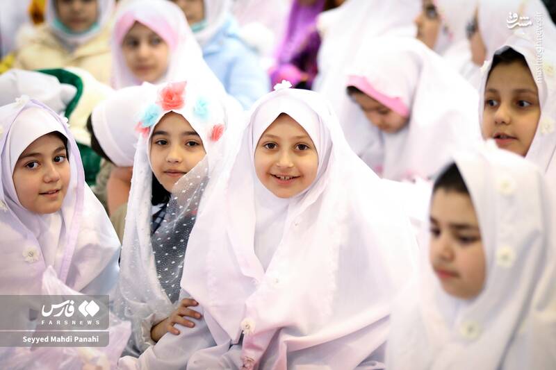 عکس/ جشن بزرگ روزه اولیها در مصلای اردبیل