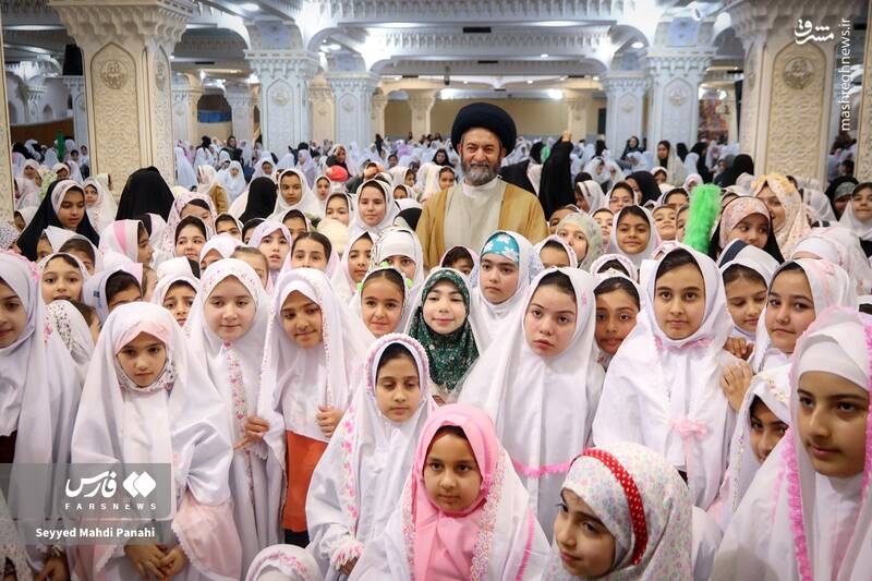 عکس/ جشن بزرگ روزه اولیها در مصلای اردبیل