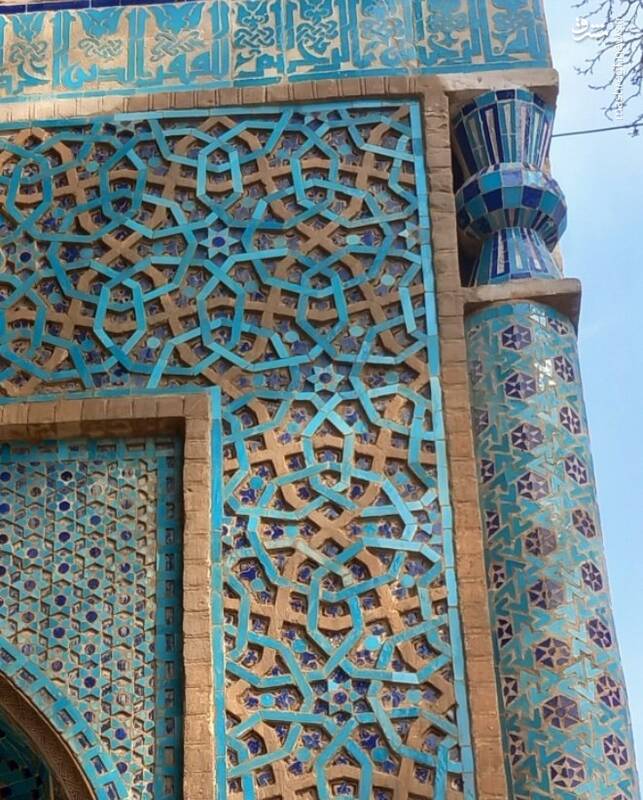 کاشی‌کاری آسیب‌دیده‌ی مسجد جامع نطنز مرمت شد+ عکس