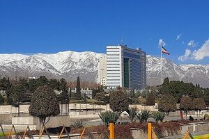 تصویری از آسمان تهران با کیفیت هوای قابل قبول