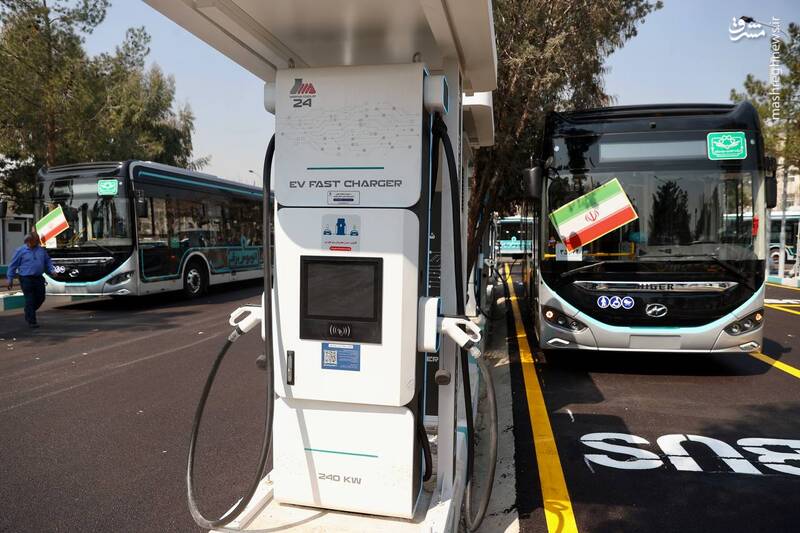 بزرگترین ایستگاه شارژ خودروهای برقی باحضور شهردار تهران افتتاح شد