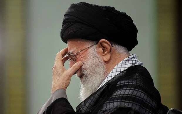 اشک‌های رهبر انقلاب برای شعری درباره مکالمه بی‌سیمی شهیدان ب ...