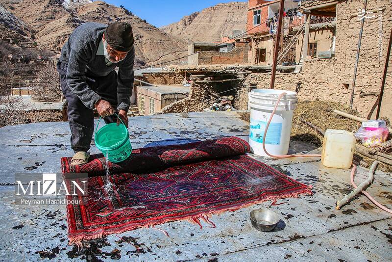 عکس / آیین سنتی "خانه تکانی" در روستای اسفیدان 11