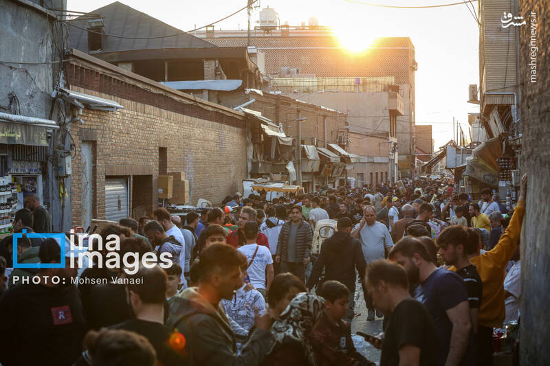 عکس/ بازار فروش مواد محترقه