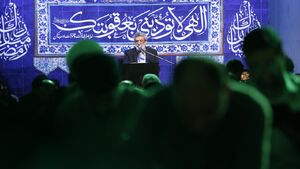 عکس / هفدهمین شب از ماه رمضان در حسینیه آیتالله حقشناس