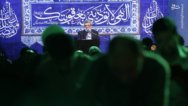 عکس / هفدهمین شب از ماه رمضان در حسینیه آیتالله حقشناس 11