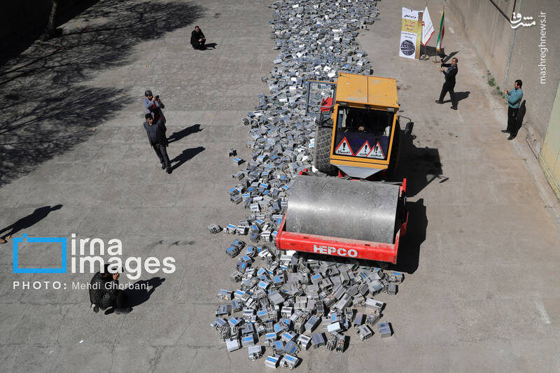 عکس/ امحای ۳۰۰۰ دستگاه ماینر