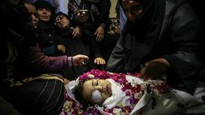 مادر فلسطینی: فرزندانم کشته شدند در حالی گرسنه بودند