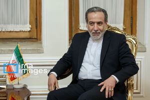 عراقچی: ملتهای بزرگ در سختیها ساخته میشوند