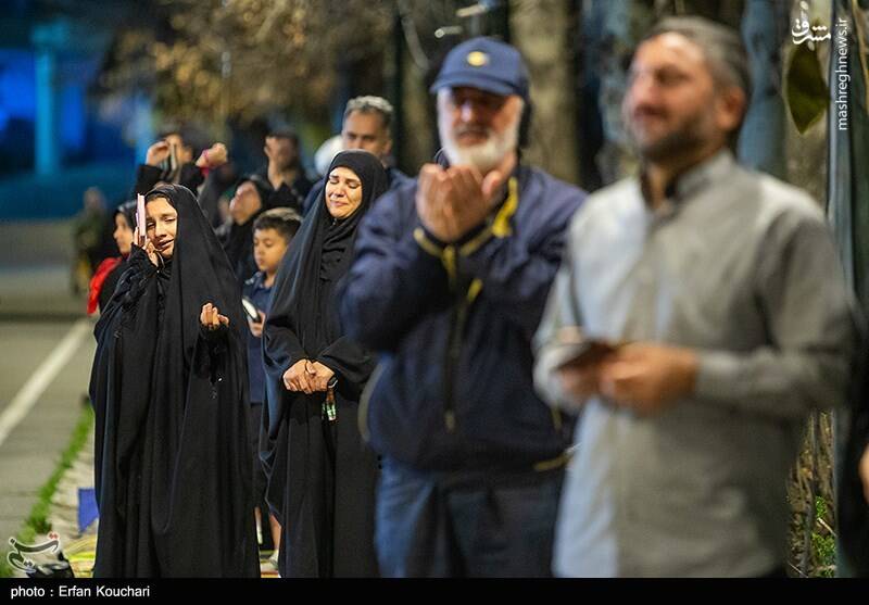 عکس / مراسم احیای شب نوزدهم رمضان در دانشگاه تهران 35