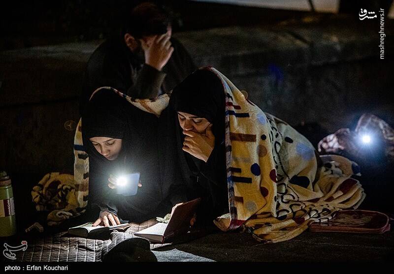 عکس / مراسم احیای شب نوزدهم رمضان در دانشگاه تهران 26