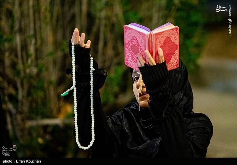 عکس / مراسم احیای شب نوزدهم رمضان در دانشگاه تهران 21