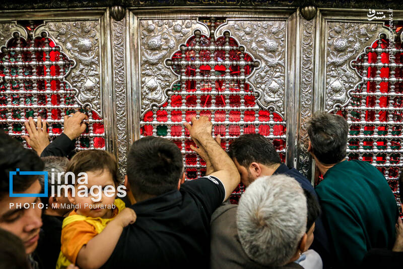 عکس / مراسم تحویل سال 1404 در حرم عبدالعظیم حسنی (ع) 4
