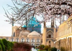 بوی بهار در میدان نقش جهان اصفهان+ عکس