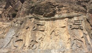 تصویری از سنگ‌نگاره ساسانی خان‌تختی