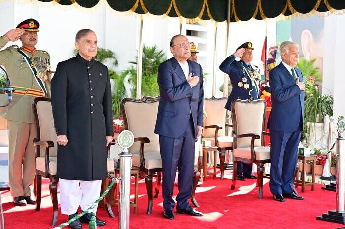 پاکستان ۸۵ ساله شد/ تاکید زرداری بر روابط دوستانه با همسایگان و جامعه جهانی