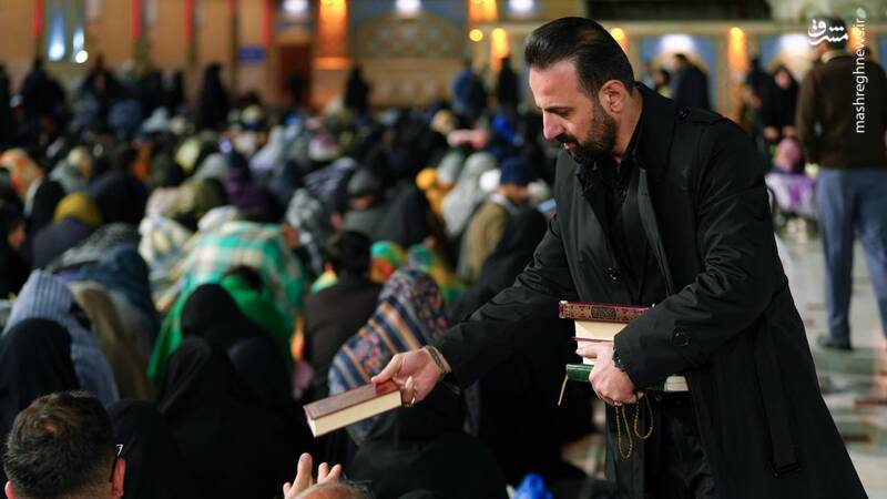 عکس / بیست و سومین شب از ماه بندگی در حرم امیرالمومنین 18