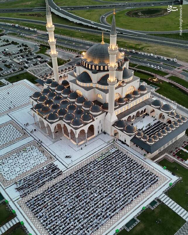 مسجدی زیبا در شارجه؛ میزبان روزه داران