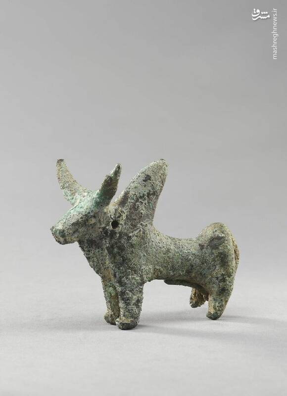 تصویری از گاو نر ۳۲۰۰ ساله از جنس برنز