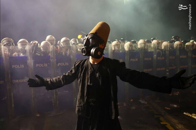 بزرگترین اعتراضات یک دهه اخیر در ترکیه 15