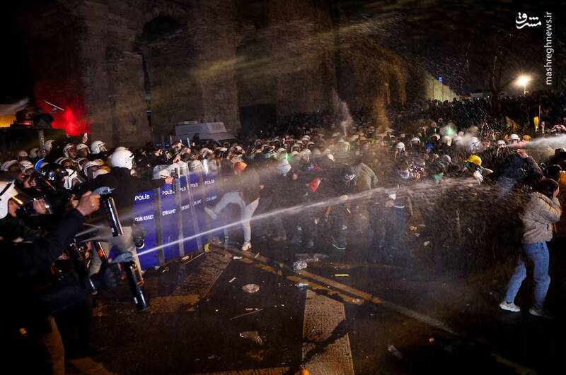 بزرگترین اعتراضات یک دهه اخیر در ترکیه 18