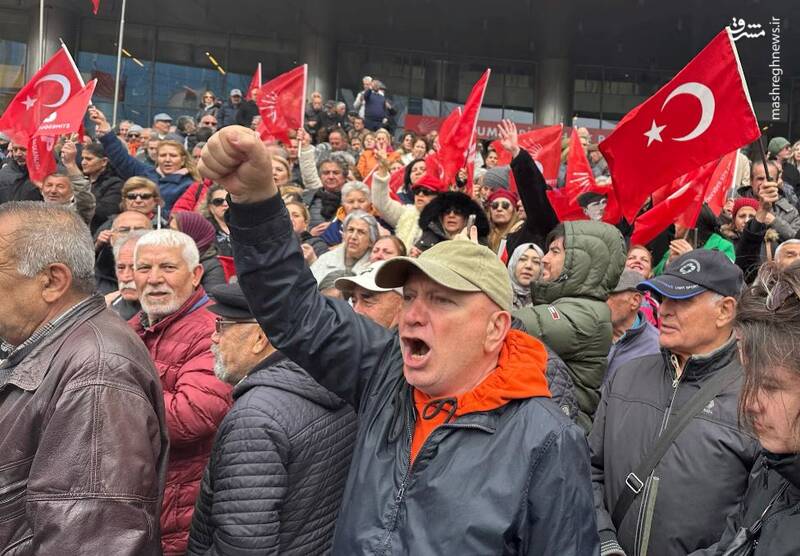 بزرگترین اعتراضات یک دهه اخیر در ترکیه 27