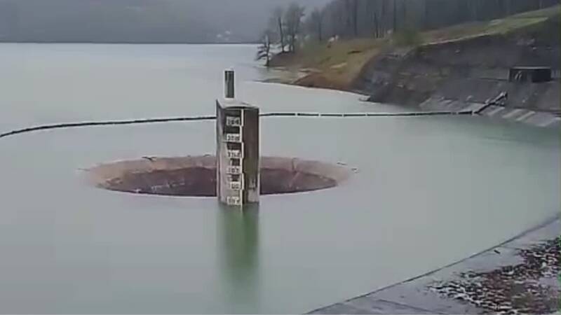 سد البرز مازندران سرریز کرد +فیلم