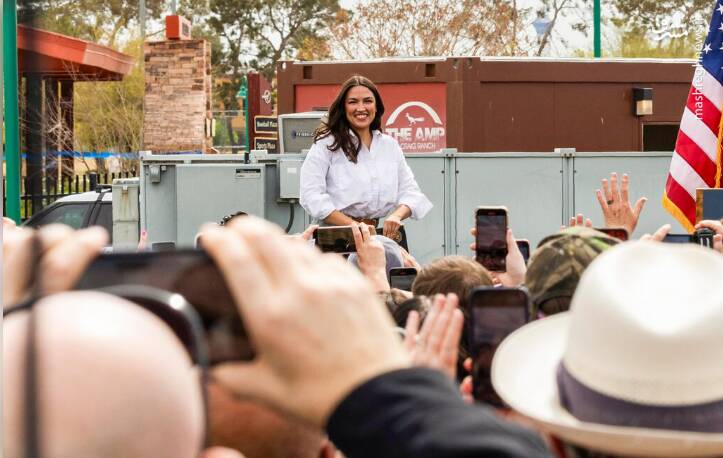 آیا با کنارهگیری سندرز، الکساندر کورتز رهبر جریان ترقیخواهی میشود؟