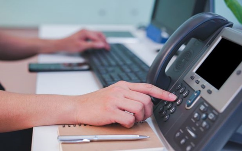 چگونه تلفن ابری به تیم فروش شما قدرت میدهد؟