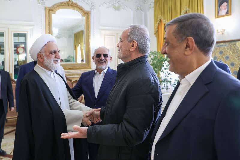 دیدار عیدانه پزشکیان با رئیس قوه قضائیه+ عکس