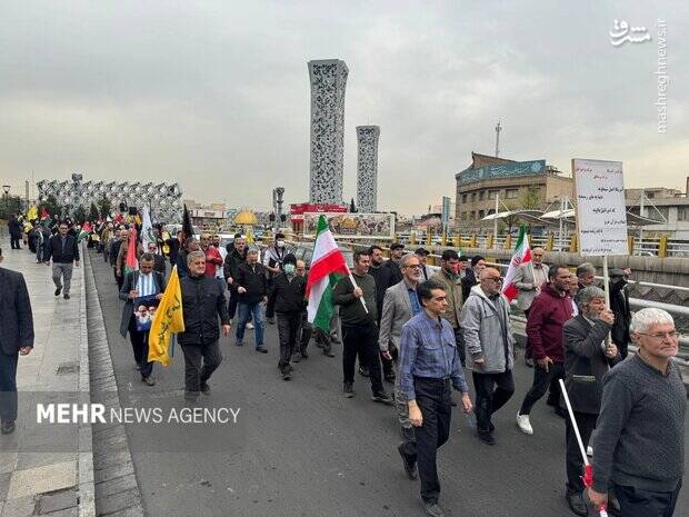 راهپیمایی روز قدس در تهران/ لبیک پایتختنشینان به ندای مظلومیت مردم فلسطین+ عکس و فیلم