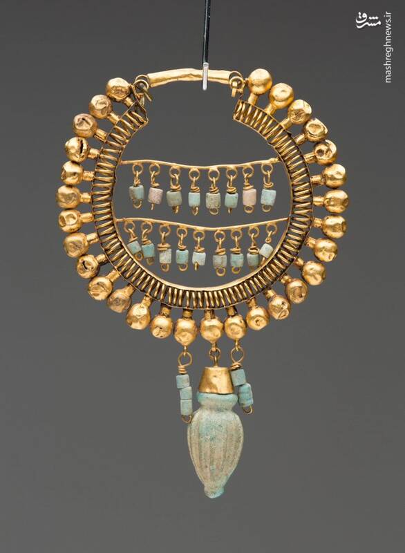 تصویری از گوشواره هخامنشی از جنس طلا و فاینس
