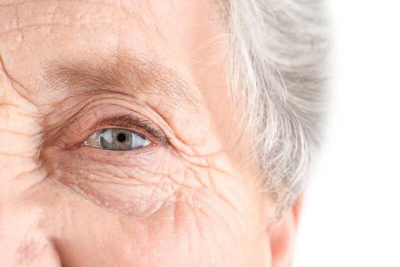 پیر چشمی و تغییرات بینایی؛ تأثیرات و راهکارهای پیشگیری